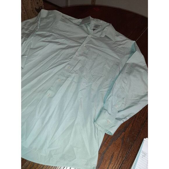 Men 16.5 32/33 Van Heusen Poplin Regular Fit Lt Green Button Front Dress Shirt - Picture 2 of 2